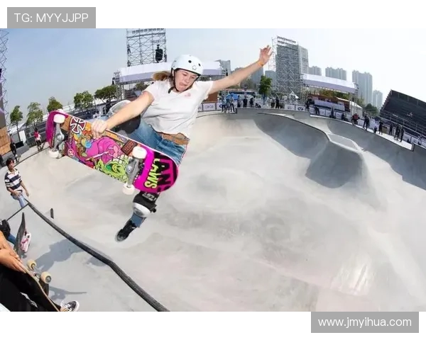 南京滑板队在世界攀岩锦标赛中的战术表现分析与点评 南京滑板队在世界攀岩锦标赛中的战术表现分析与点评