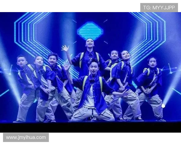 深圳街舞团队协作实力大比拼创新高引领全国街舞潮流新风尚