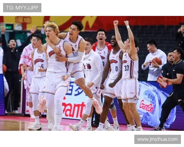 常规赛精彩对决上海队迎战辽宁队争夺季后赛席位的关键战役